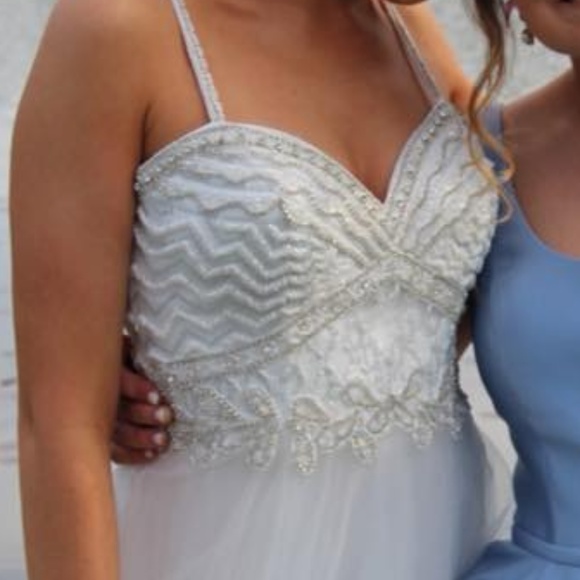 White jovani prom dress - Picture 3 of 3